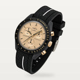 Bracelet caoutchouc noir texturé à bande centrale blanche pour Omega x Swatch MoonSwatch Mission to the Moon 1969