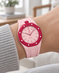Royal Pop Otto Rosso on the wrist with its pink premium rubber strap