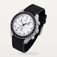Correa de caucho premium negra en MoonSwatch Mission 1965