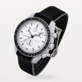 Correa de caucho premium con clip negra con costuras grises en MoonSwatch Mission 1965