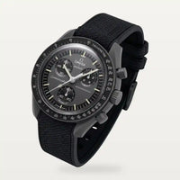 Bracelet caoutchouc premium noir à boucle noire sur MoonSwatch Mission to Mercury