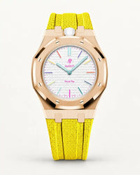Cinturino effetto tessuto giallo per AP x Swatch Royal Pop Huit Blanc, cassa oro rosa (corona a ore 12)